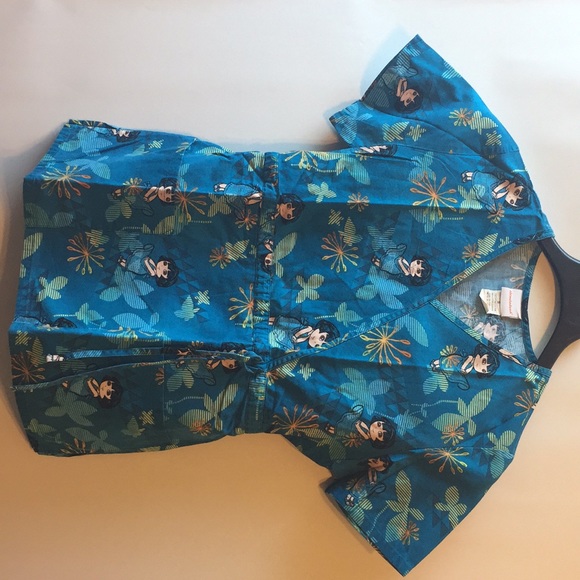 Medical Apparel / Scrub Top - Picture 2 of 6